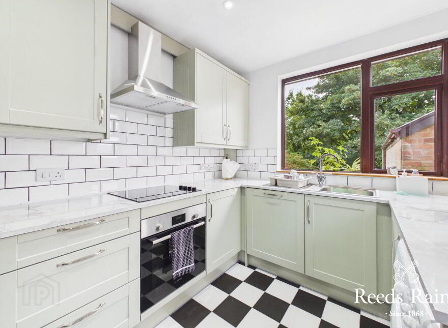 82 Glendale Park, Four Winds, Belfast, BT8 6HS