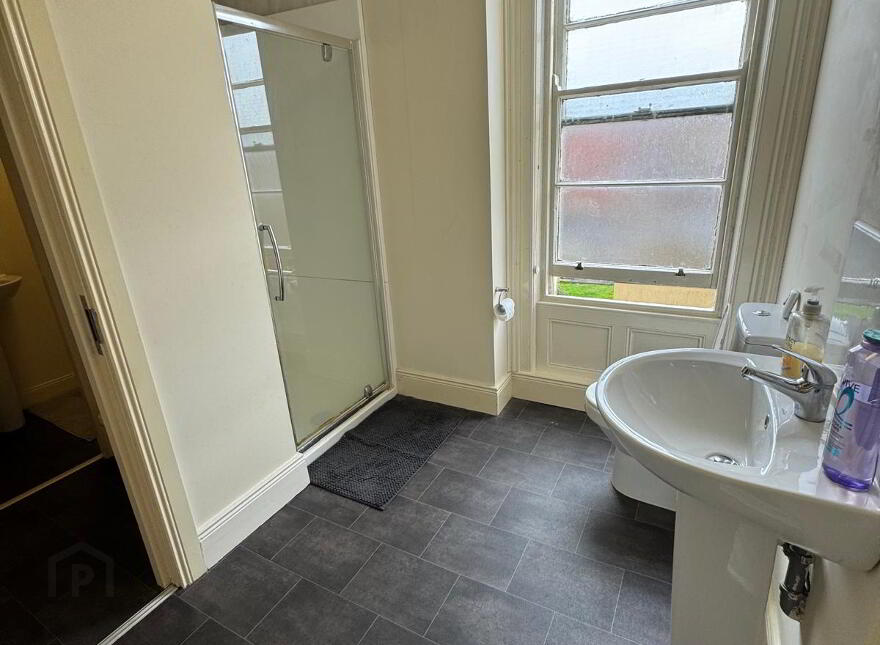 College Gardens, Most Bills Included, Belfast, BT9 6BQ