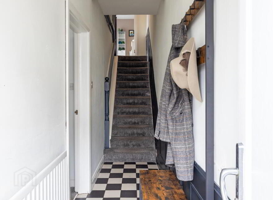 24 Sintonville Avenue, Belfast, BT5 5DG