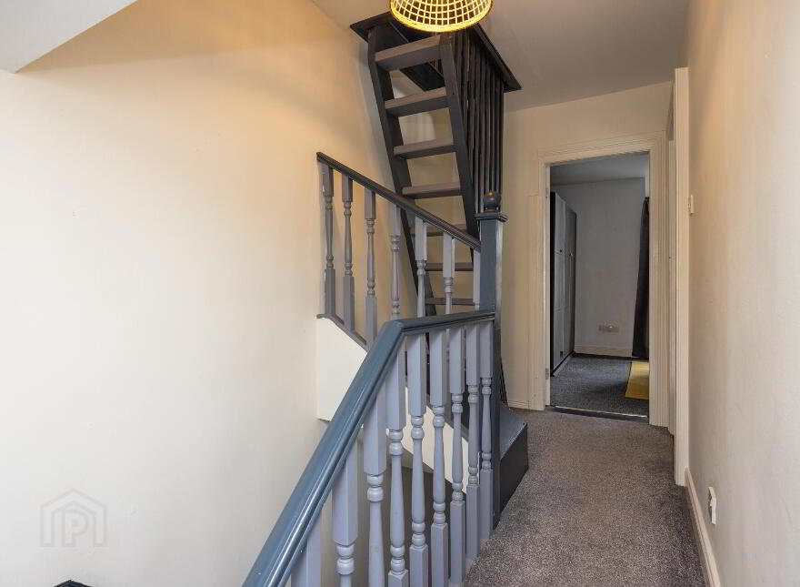 24 Sintonville Avenue, Belfast, BT5 5DG