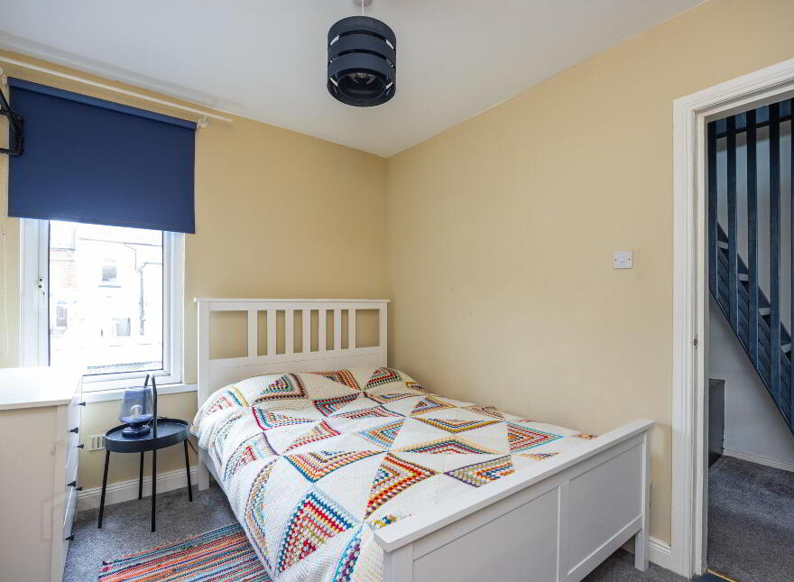 24 Sintonville Avenue, Belfast, BT5 5DG