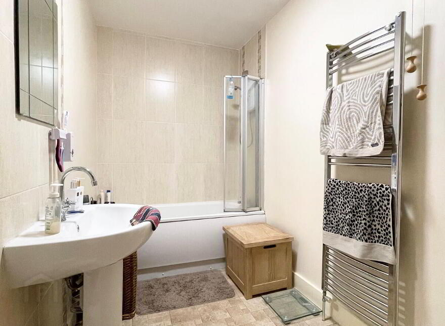 Apt 2, 88 Causeway Street, Portrush, BT56 8AE