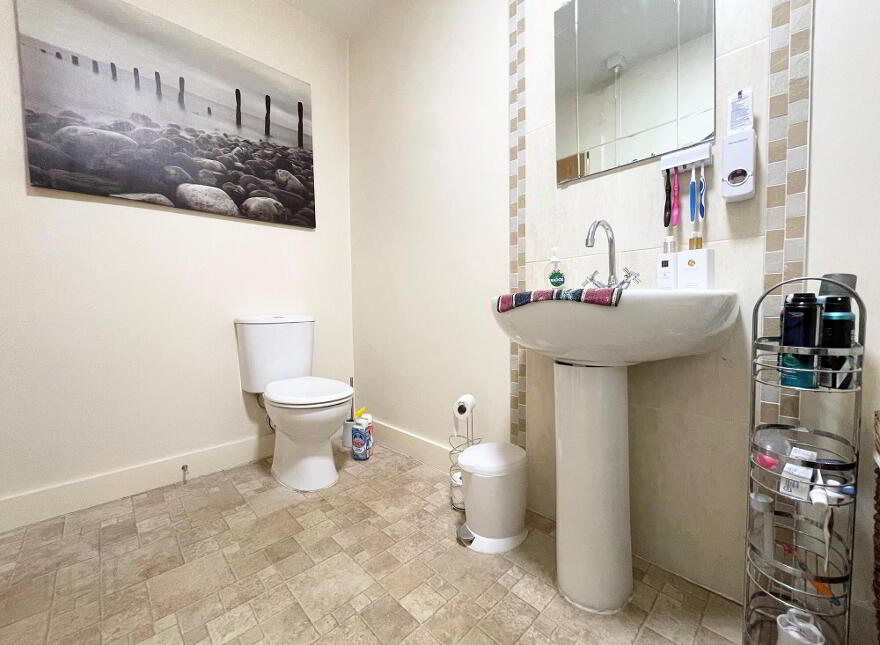 Apt 2, 88 Causeway Street, Portrush, BT56 8AE
