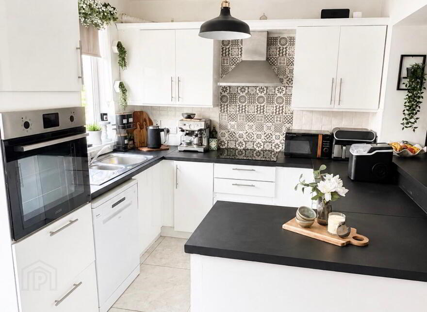 27 St Finnians Avenue, Ardfinnan, E91E427