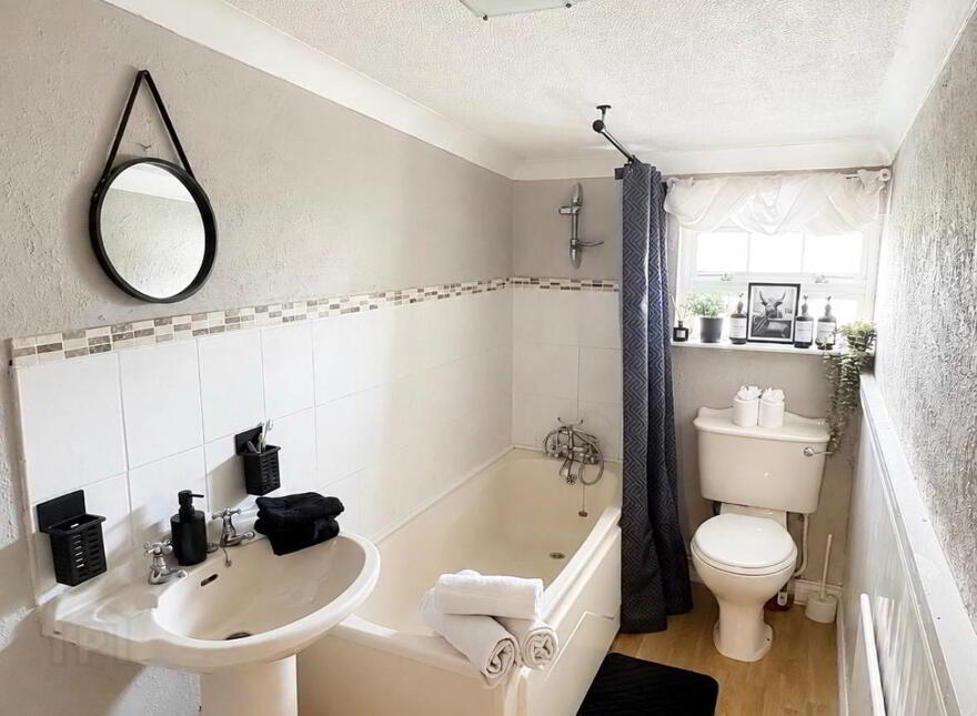 27 St Finnians Avenue, Ardfinnan, E91E427