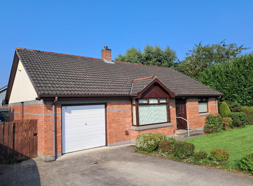 63 Abbeydale, Waterside, Derry/Londonderry, BT47 6FY photo