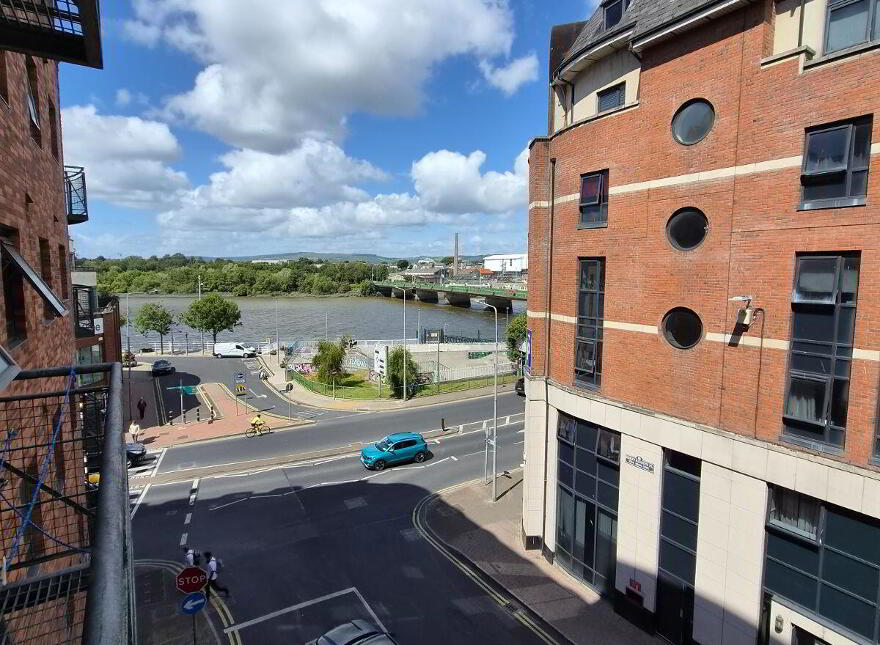 Apartment 206 Richmond Court, Mount Kennett Place, Limerick City Centre, V94PE08 photo