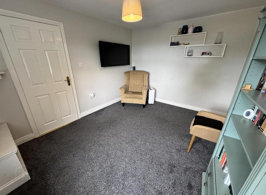 15 Lisnahilt Road, Broughshane, Ballymena, BT42 4QT