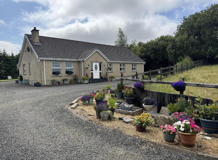 15 Lisnahilt Road, Broughshane, Ballymena, BT42 4QT