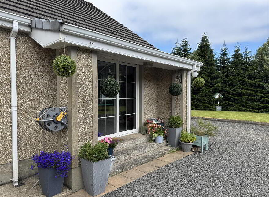 15 Lisnahilt Road, Broughshane, Ballymena, BT42 4QT