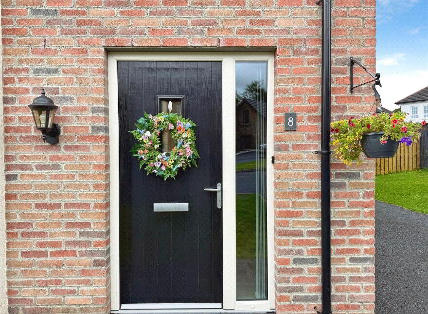 8 Lower Meadow, Magherafelt, BT45 5FD