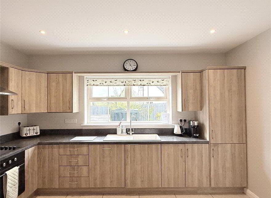 8 Lower Meadow, Magherafelt, BT45 5FD