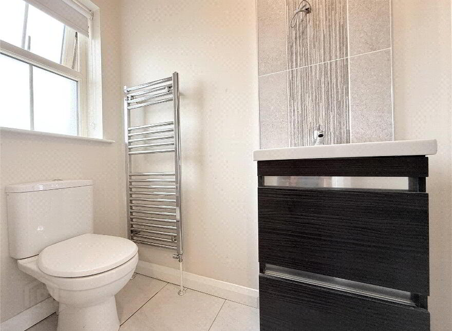 8 Lower Meadow, Magherafelt, BT45 5FD