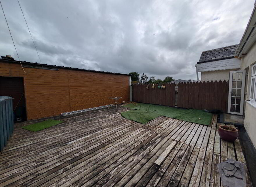 Bridge Street, Swinford, F12FT50
