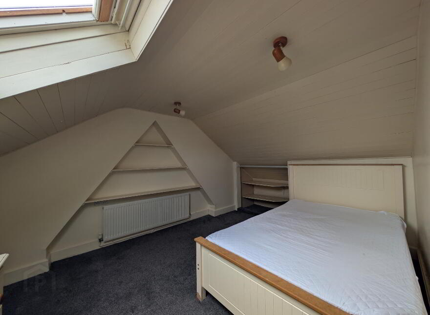 Bridge Street, Swinford, F12FT50