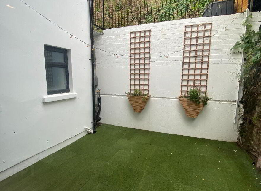 Carrig Dearg, 3 Glen Road, Monkstown, T12C1FK