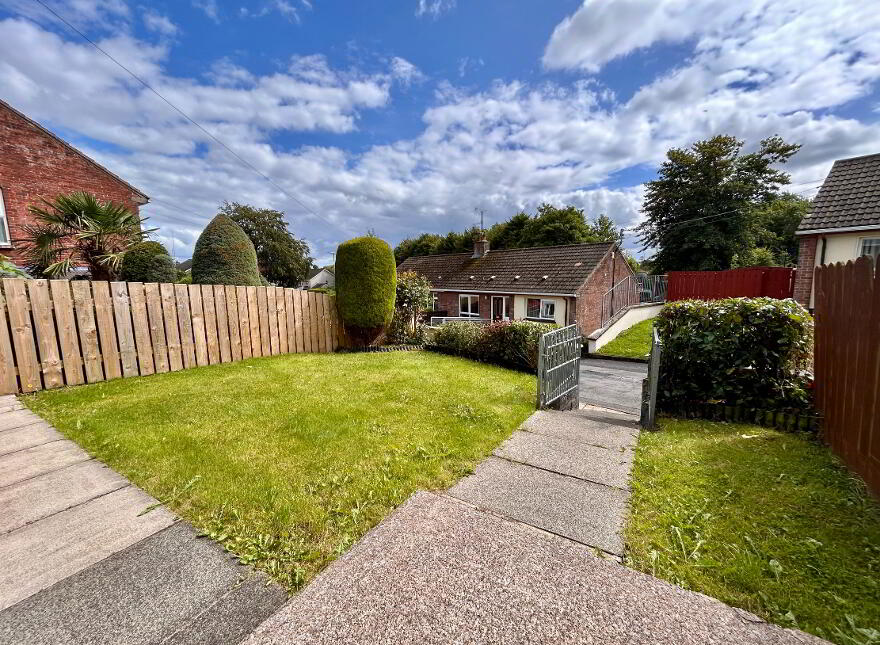 11 Queens Park, Lisbellaw, BT94 5FF