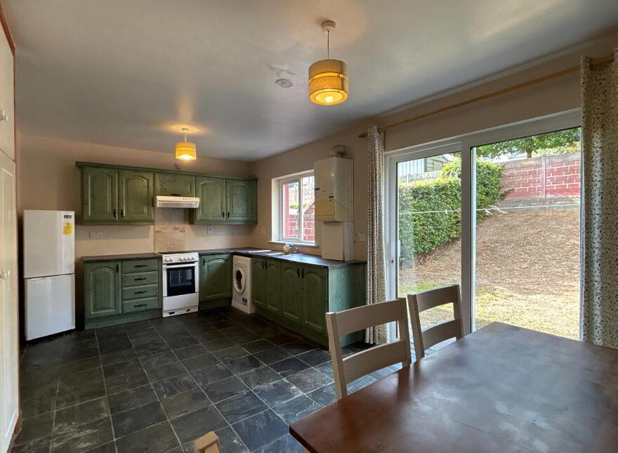 32 Ard Aoibhinn, Cashel Road, Clonmel, E91FR59