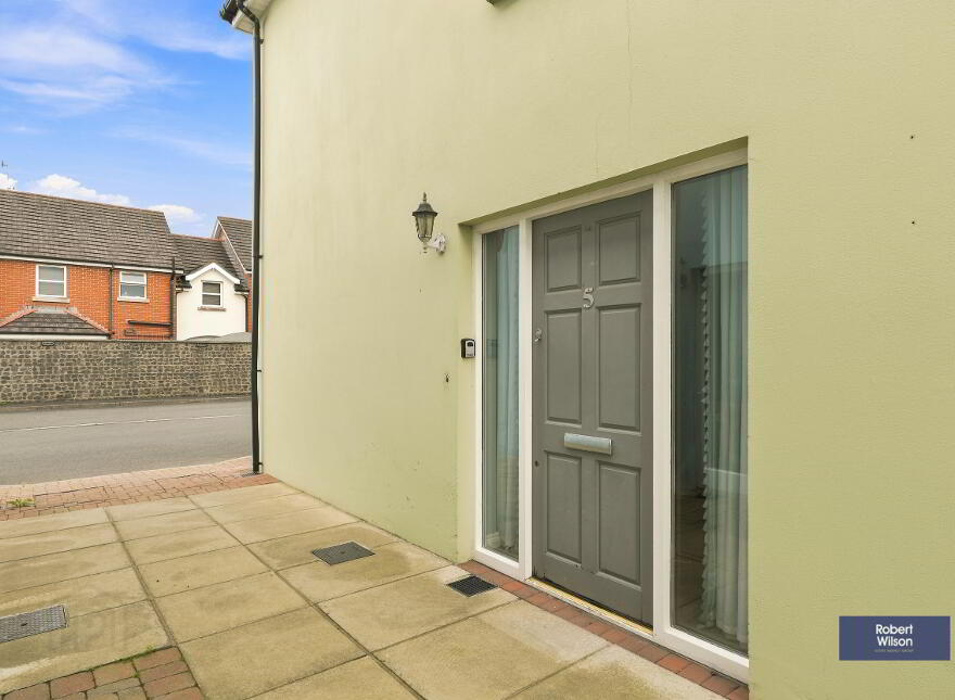 5 Kingsfort Square, Moira, BT67 0UW