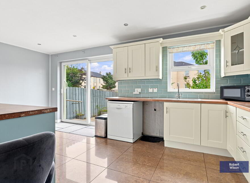 5 Kingsfort Square, Moira, BT67 0UW