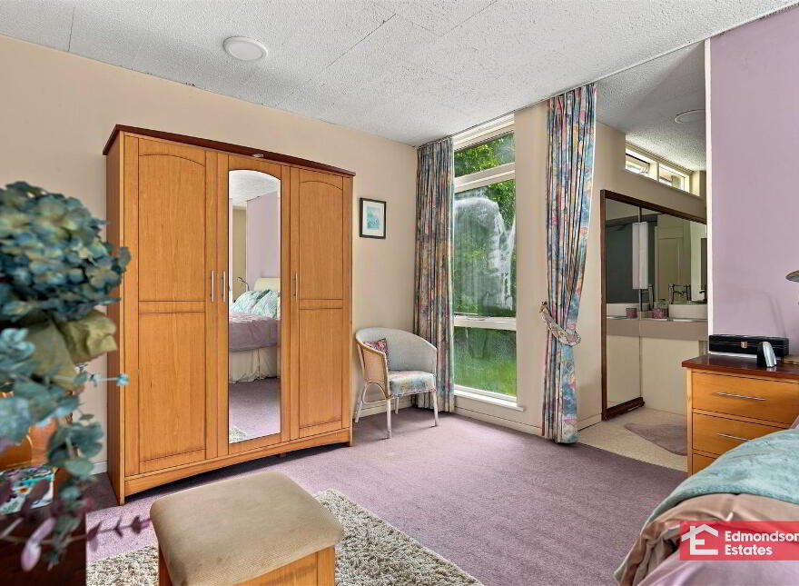 1 Liscoom Road, Ballymena, BT42 1DF