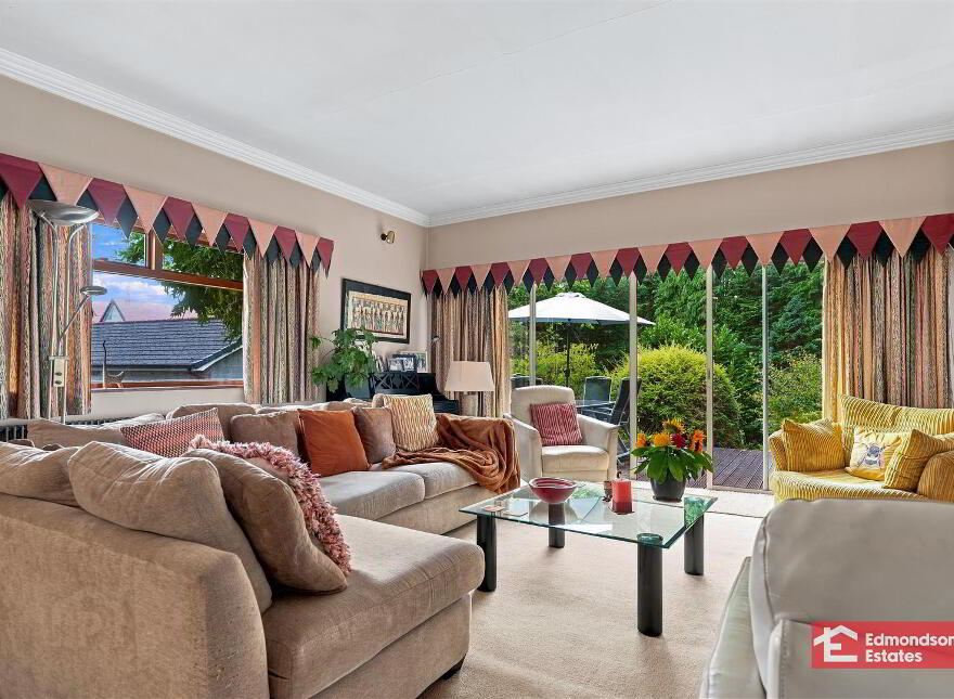 1 Liscoom Road, Ballymena, BT42 1DF