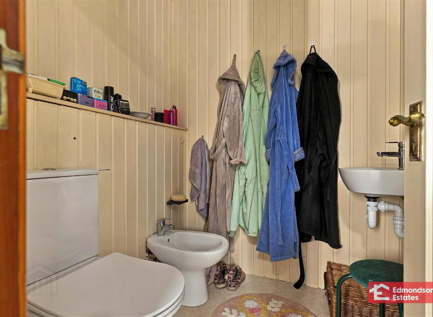 1 Liscoom Road, Ballymena, BT42 1DF