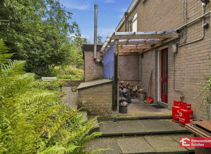 1 Liscoom Road, Ballymena, BT42 1DF