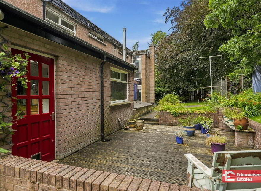 1 Liscoom Road, Ballymena, BT42 1DF