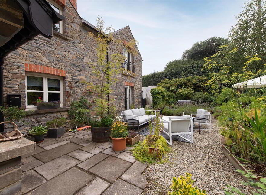 2 Coach Horse Lane, Seaforde, BT30 8PP