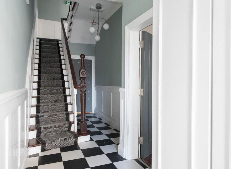 Apt 5, 17 Camden Street, Belfast, BT9 6AT