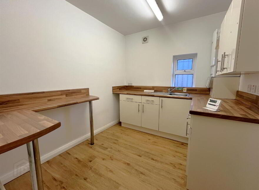 210-212 Ballysillan Road, Belfast, BT14 7QS