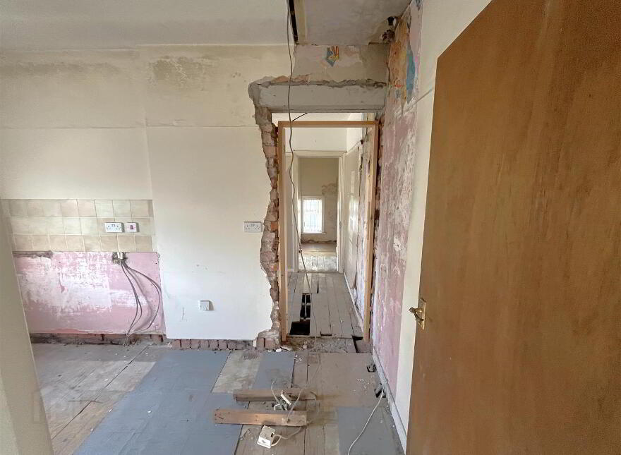 210-212 Ballysillan Road, Belfast, BT14 7QS