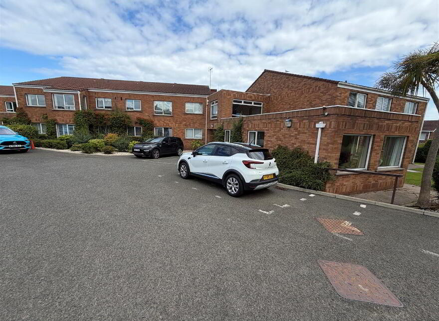 20 Alexander Court, Bangor, BT20 3QR photo