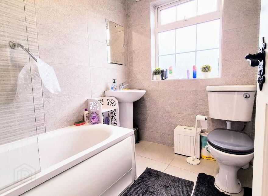 8 The New Houses, Kinlough, F91Y7H6