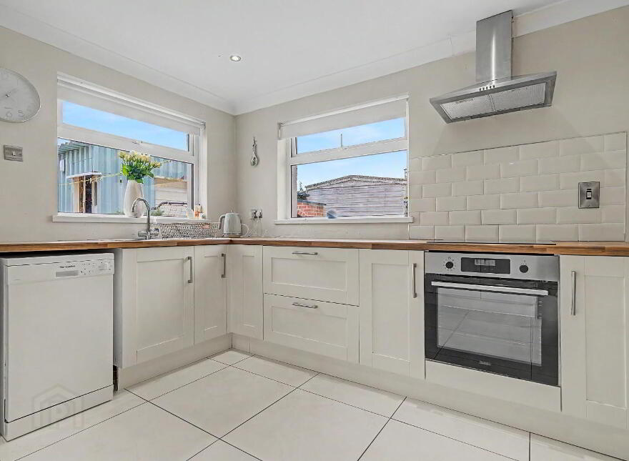 15 The Woodlands, Culmore Road, Derry / Londonderry, BT48 8JQ