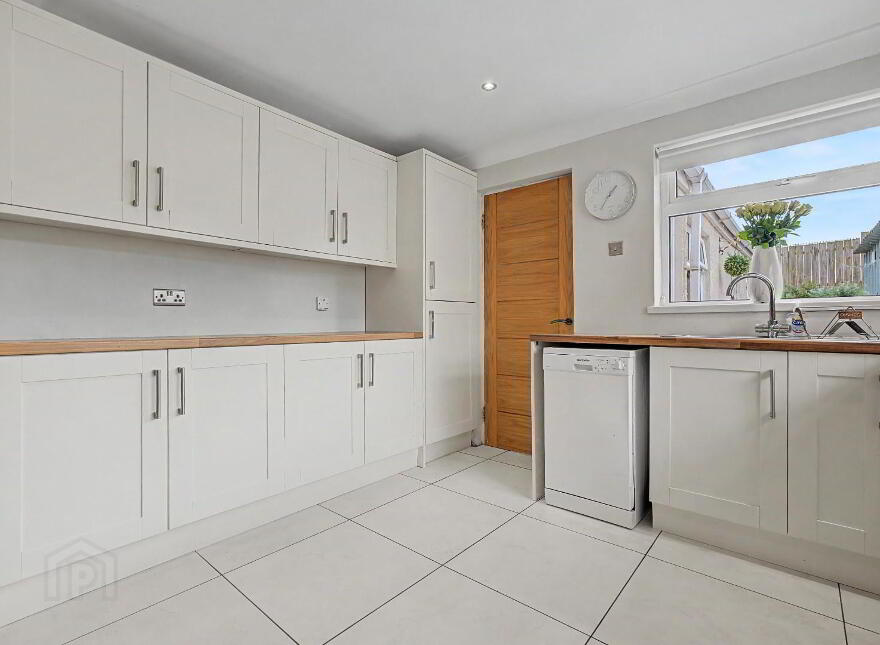 15 The Woodlands, Culmore Road, Derry / Londonderry, BT48 8JQ