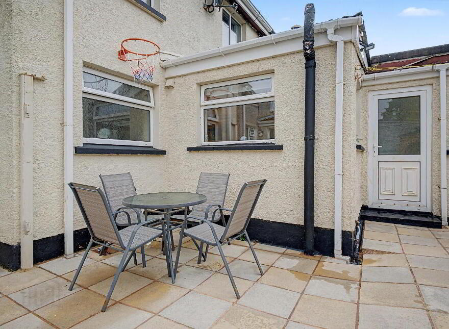 15 The Woodlands, Culmore Road, Derry / Londonderry, BT48 8JQ