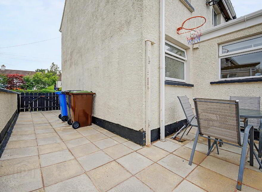 15 The Woodlands, Culmore Road, Derry / Londonderry, BT48 8JQ