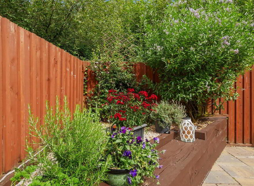 27 Ilford Park, Crossnacreevy, Belfast, BT6 9SG