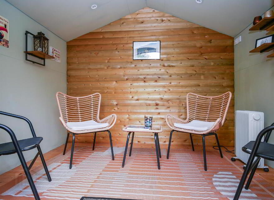 27 Ilford Park, Crossnacreevy, Belfast, BT6 9SG