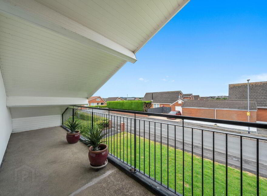 14 Pinehill Green, Bangor, BT19 6SQ