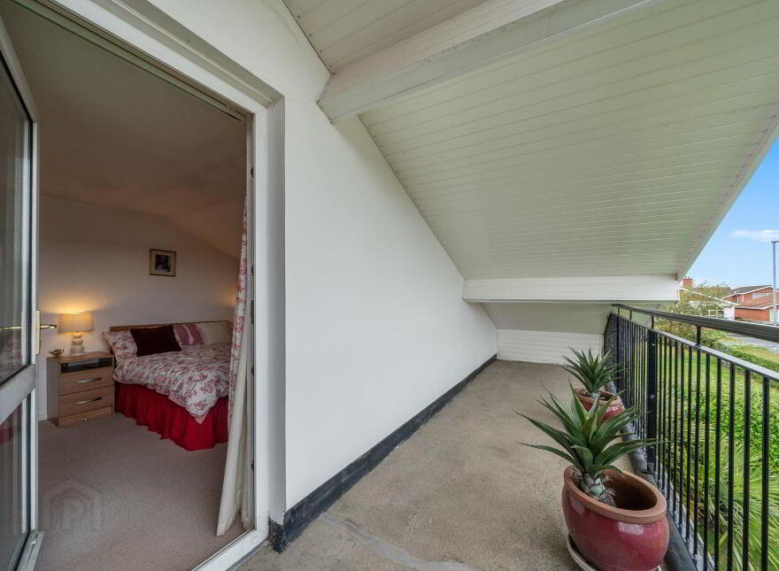 14 Pinehill Green, Bangor, BT19 6SQ