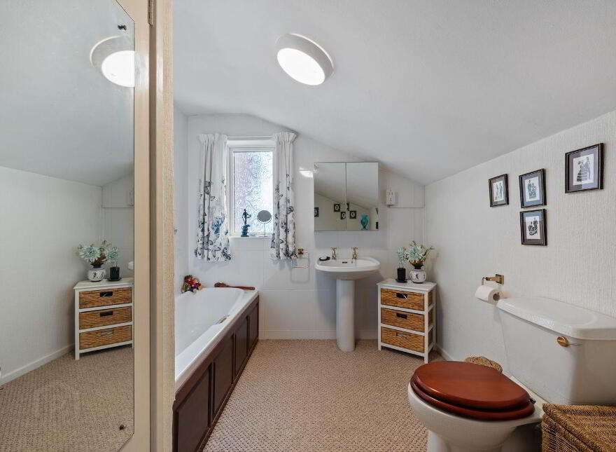 14 Pinehill Green, Bangor, BT19 6SQ