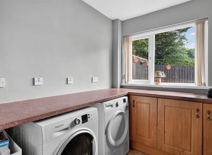 5 Kestrel Grange, Dunmurry, Belfast, BT17 0FF