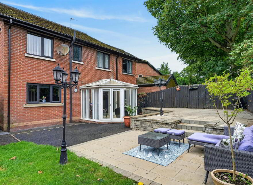 5 Kestrel Grange, Dunmurry, Belfast, BT17 0FF
