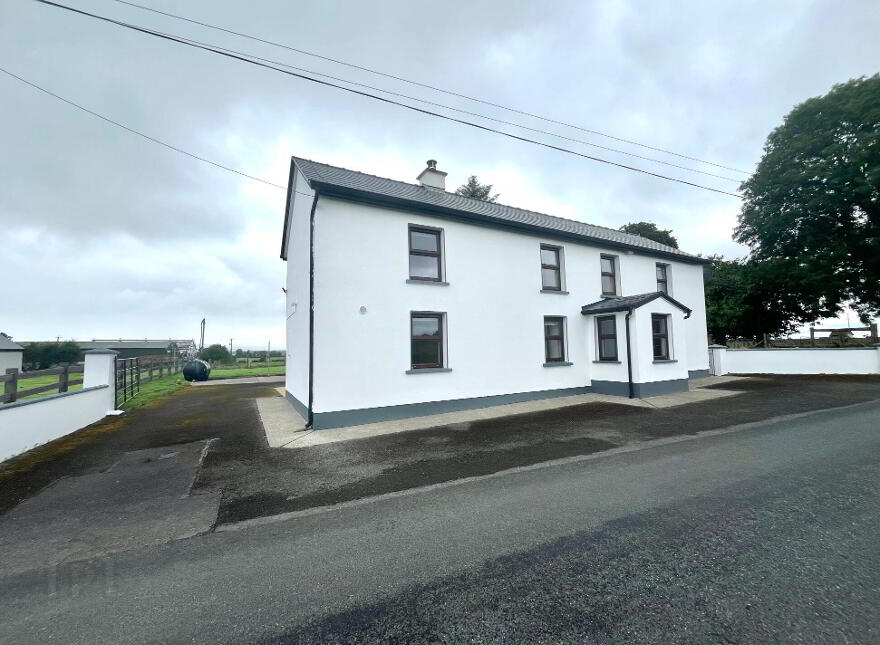 House, And 11.60 Acres Of Land, Bunnacranna, Curry, F12VH28