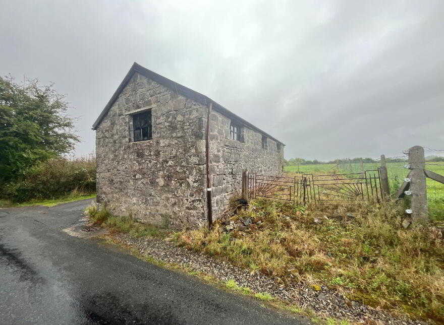 House, And 11.60 Acres Of Land, Bunnacranna, Curry, F12VH28