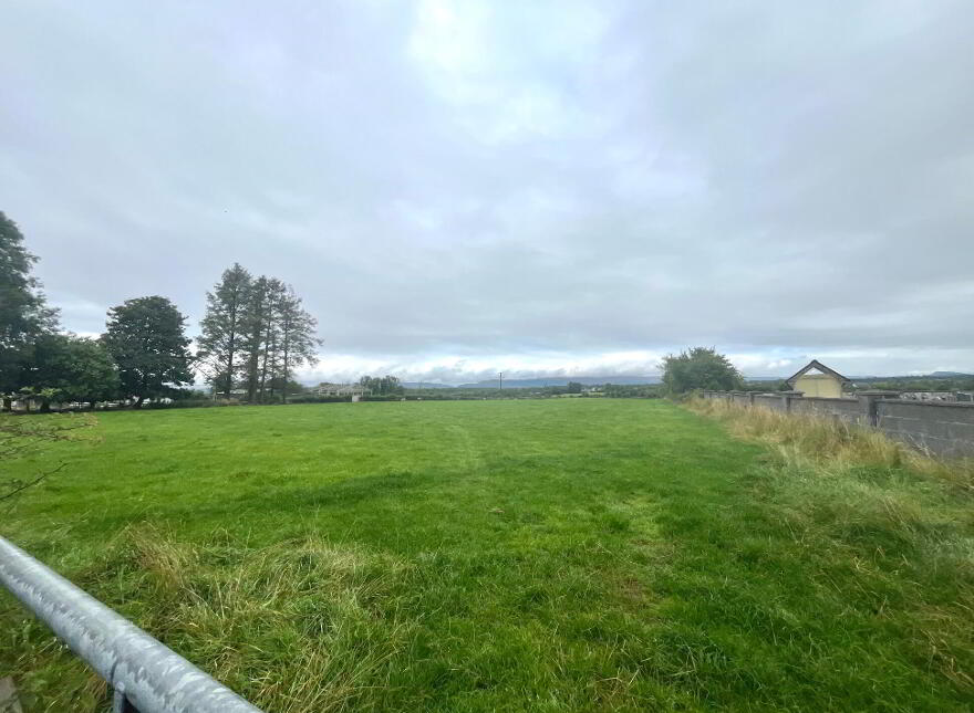House, And 11.60 Acres Of Land, Bunnacranna, Curry, F12VH28