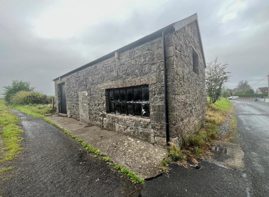 House, And 11.60 Acres Of Land, Bunnacranna, Curry, F12VH28